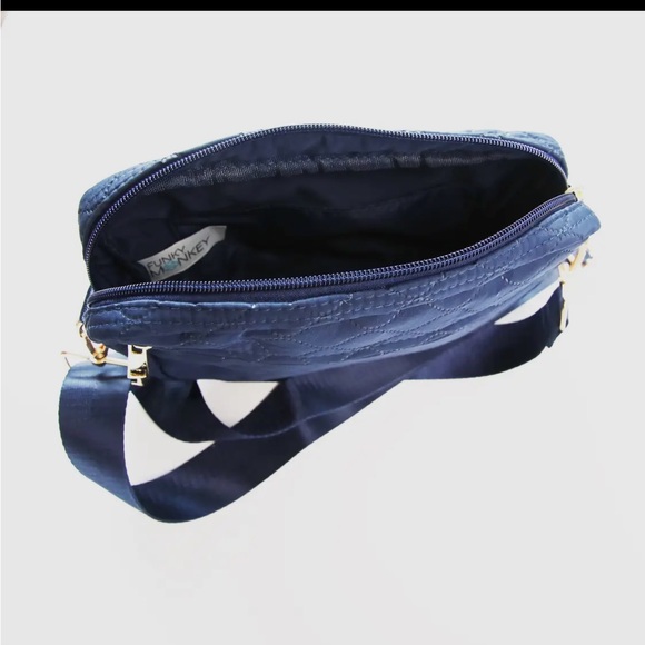 Navy Quilted Crossbody Bag. Includes a Navy Strap and a White & Navy Strap - Picture 7 of 9